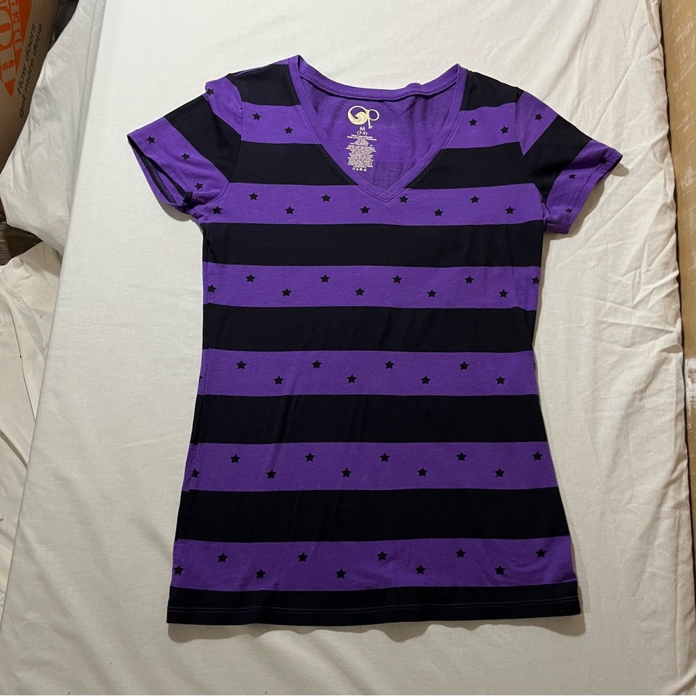 SOLD Ocean Pacific black and purple star stripes t-shirt